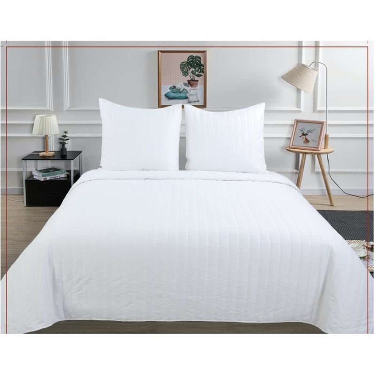 dessus de lit blanc