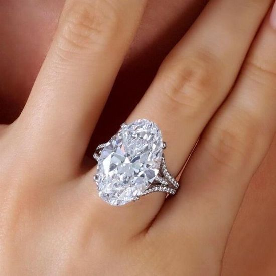 Bague De Fiançailles Halo - Diamant Simulé Ovale 2,80 Ct, Or Blanc 14k, Tailles 4 à 12 US