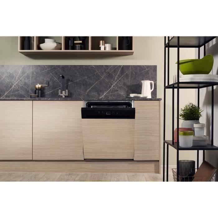 SHOT CASE - Lave-vaisselle encastrable HOTPOINT HBC2B+26B - 14 couverts - Induction - L60cm - 46 dB