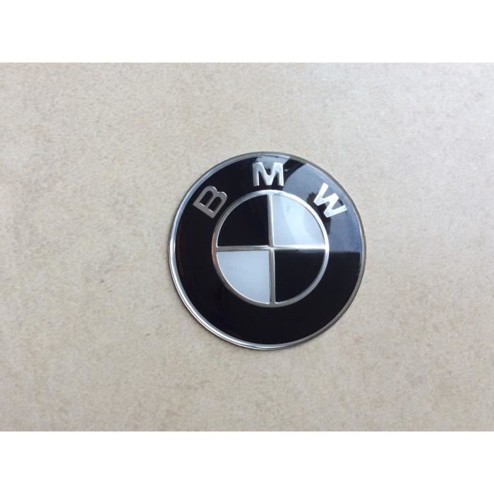 45 mm BMW Noir Blanc Volant Badge
