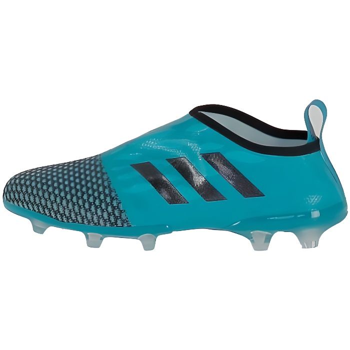 chaussure de foot adidas solde