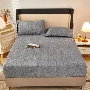 Drap Polaire Zippé - Format Carré Transformable En Couverture - Neuf
