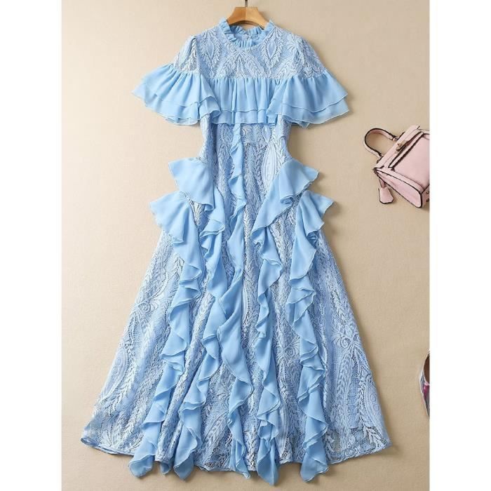 Robe mi longue dentelle blanche - Beauté et mode