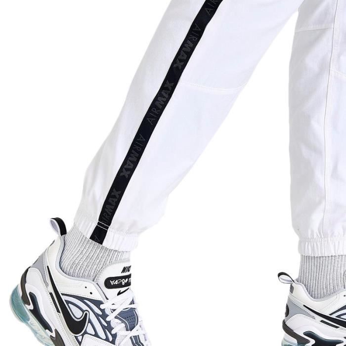 Pantalon de survetement Nike AIRMAX WOGEN CARGO Blanc Taille elastique et poches cargo spacieuses