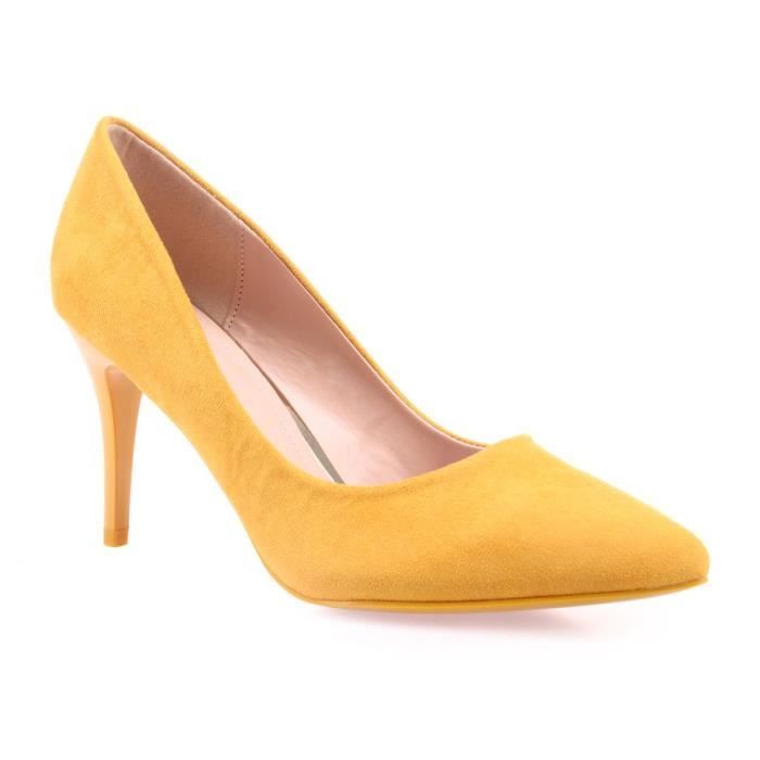 escarpins jaunes moutarde