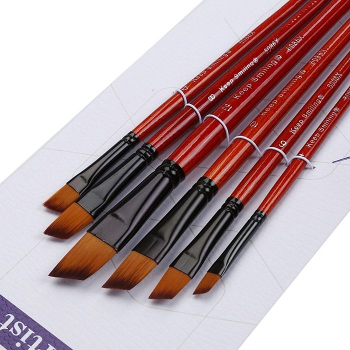 Ensemble de pinceaux réalistes pour la peinture Pinceaux sur fond