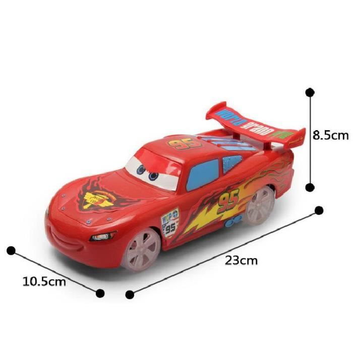 Voiture télécommandée Flash McQueen Cars 3 : pour enfant de 3 ans