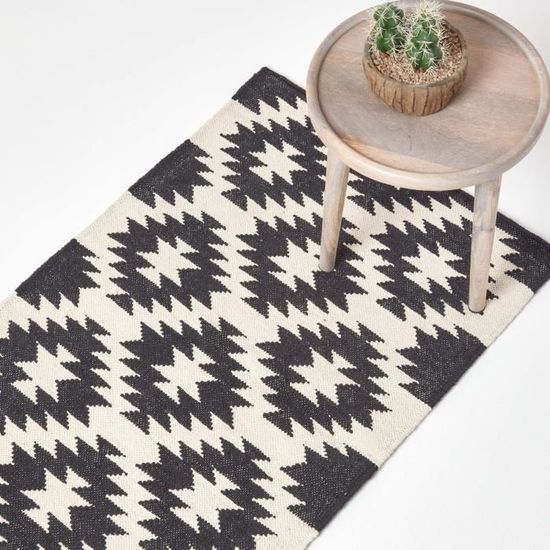 Grand Tapis Kilim Marocain Vintage – Zayane – Noir Et Blanc – Motif Géométrique