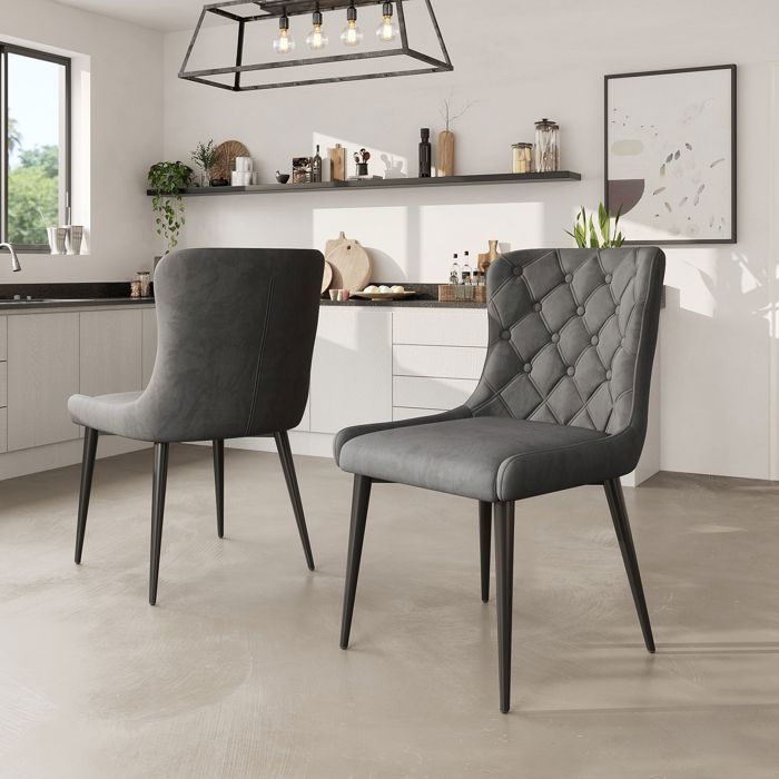 Ensemble table et chaises de salle à manger