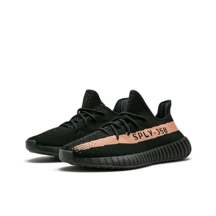 Yeezy noir sales et rose