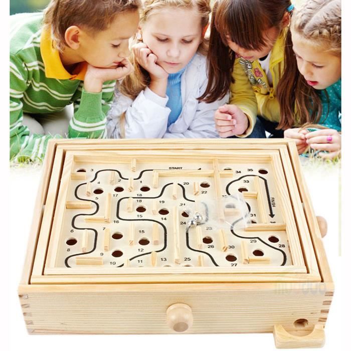 Jeu de Solitaire en Bois - Retrouvez un jeu de société classique