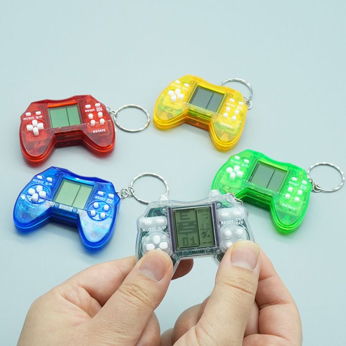 TinyCircuits Thumby (gris), petite console de jeu, porte-clés programmable jouable : miniature électronique, outil d'apprentissage STEM, multicolore
