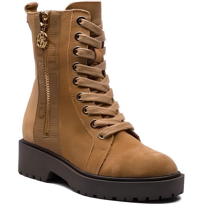 Guess wala boots shop