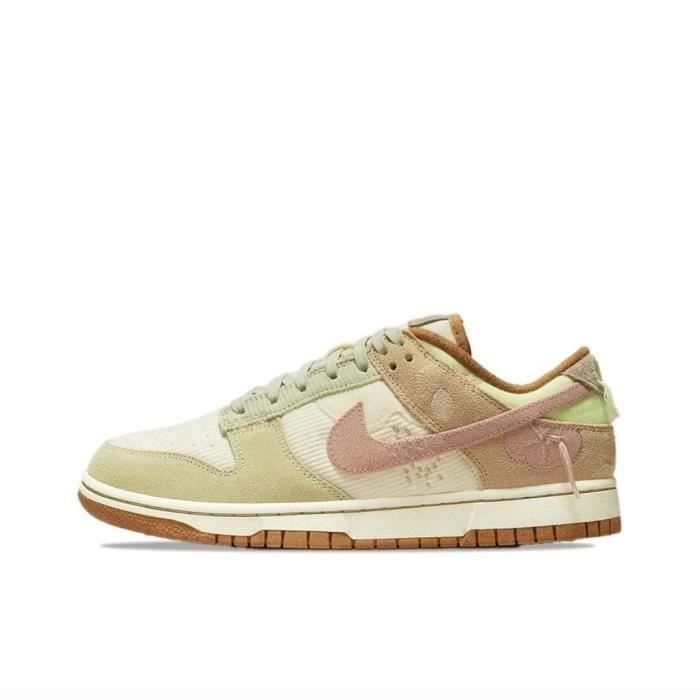 Nike SB Dunk Low Chaussures pour Homme Femme jaune. Couleurs