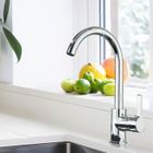 YAGATAP Chromé Robinet de Cuisine Mitigeur Chaud et Froid à Poignée Unique, Rotation à 360°, Sortie d'Eau Haute