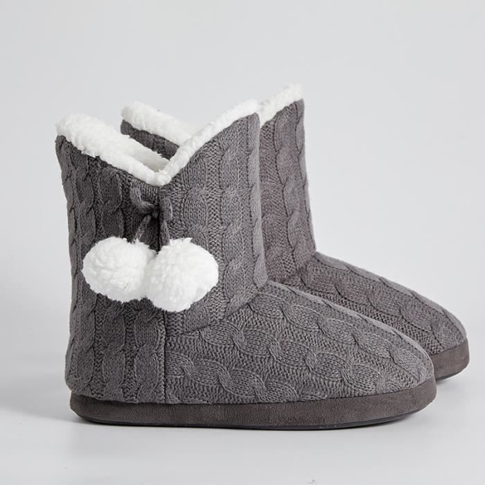 Chausson pompon deals