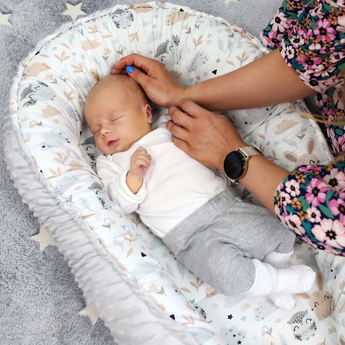 Reducteur de lit bebe 90x50 cm - cale bebe pour lit bebe cocoon chouettes  et lapins avec gris clair - Cdiscount Puériculture & Eveil bébé
