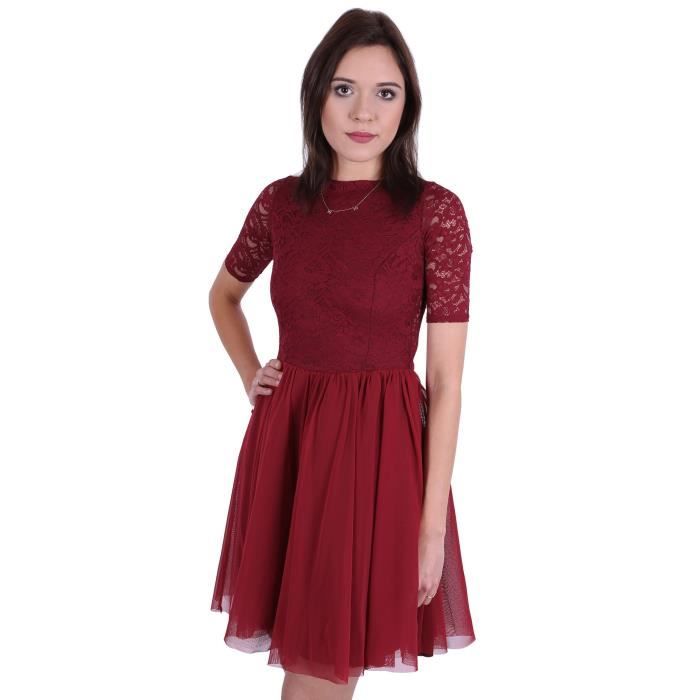 Robe de couleur bordeaux type princesse John Zack