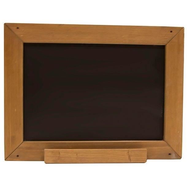 Tableau Noir carré en bois non traité Axi pour enfant avec craies et brosses incluses