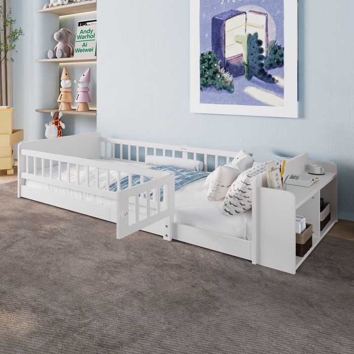 Lit enfant 90x200 bois blanc avec rangements étagères barrière ouvrante et sommier