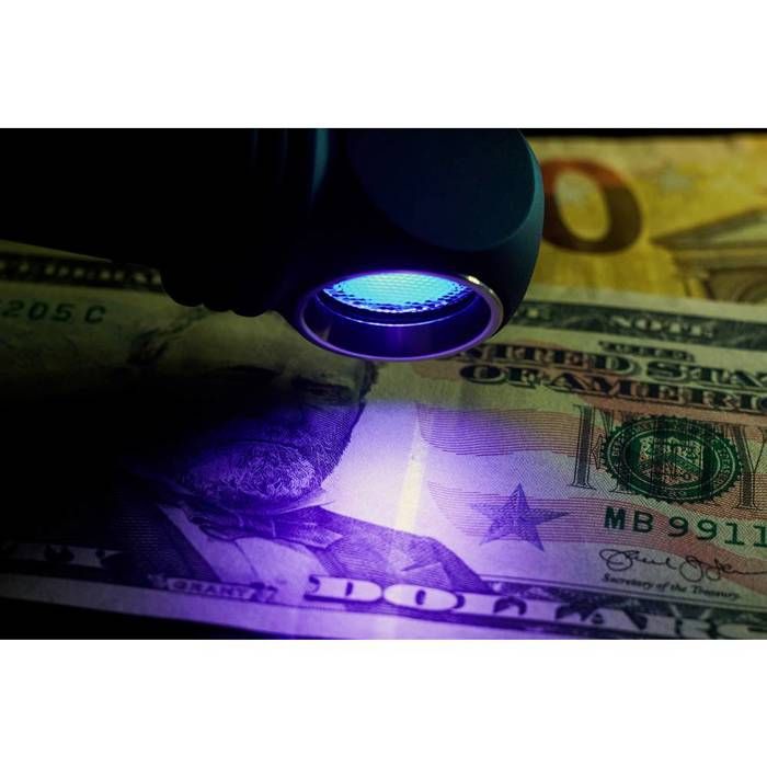 ArmyTek Wizard C2 WUV White & Ultraviolet LED Lampe frontale avec support magnétique à batterie 1100 lm 3 h 65 g