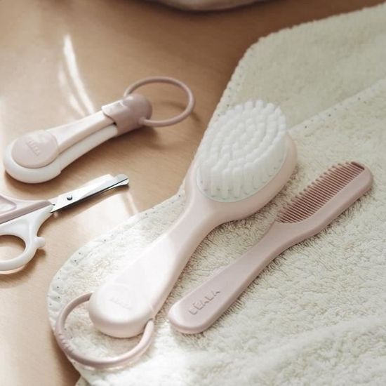 Beaba Set Accessoires Toilette Bebe Enfant Thermometre De Bain Coupe Ongle Peigne Brosse Old Pink Cdiscount Puericulture Eveil Bebe Beaba Set Accessoires Toilette Bebe Enfant Thermometre De Bain Coupe Ongle Peigne Brosse Old Pink Cdiscount Puericulture Eveil Bebe