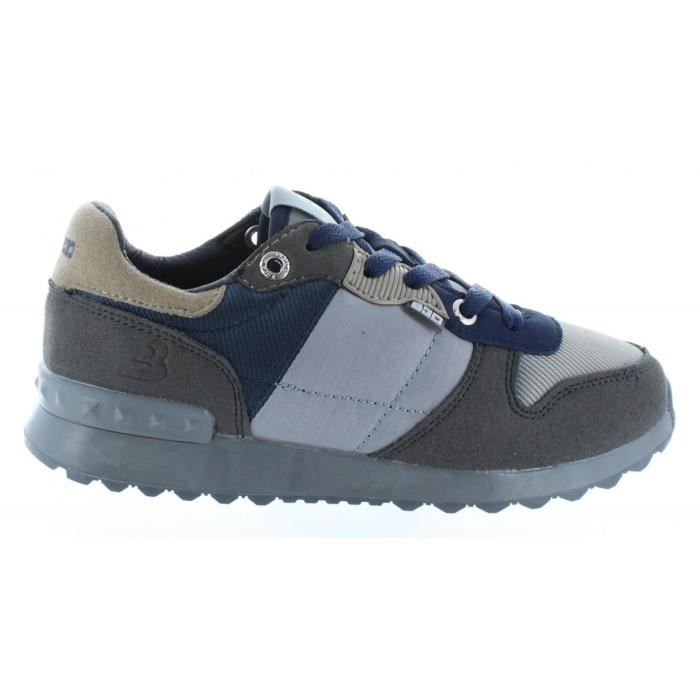 les chaussures pour garçon