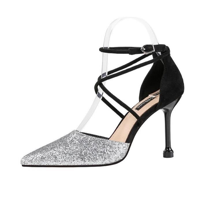 chaussure couleur argent