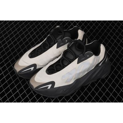 yeezy 700 cdiscount