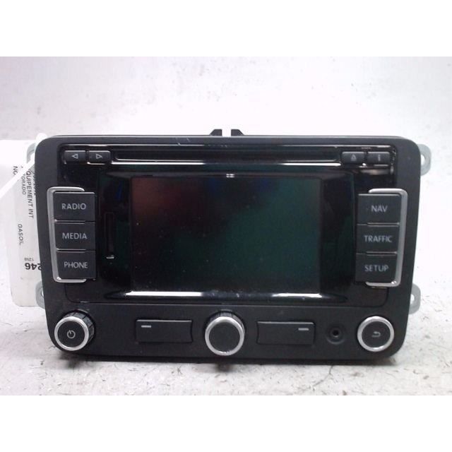 PIECES AUTO D'OCCASION - 3C0035270B - KIT D'INSTALLATION D'AUTORADIO - AUTORADIO VOLKSWAGEN GOLF VI 2008- - B2-463828