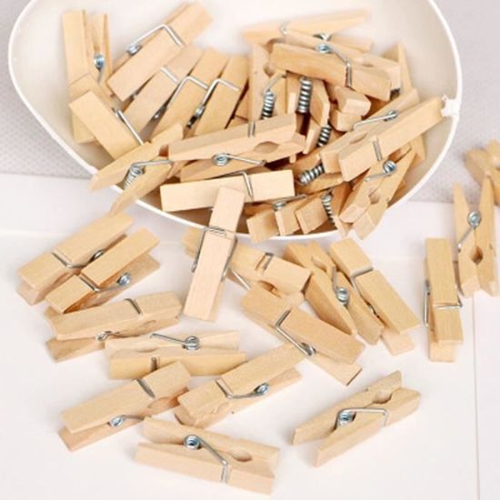 Vêtements à pince en bois - France