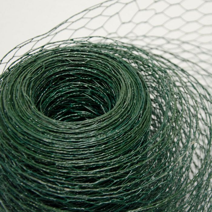 Grillage à mailles hexagonales + Poteaux - Rouleau de 10m - Hauteur 0,75m - Maillage 13x13mm - Incl 8 Poteaux 105cm de haut - Gri...