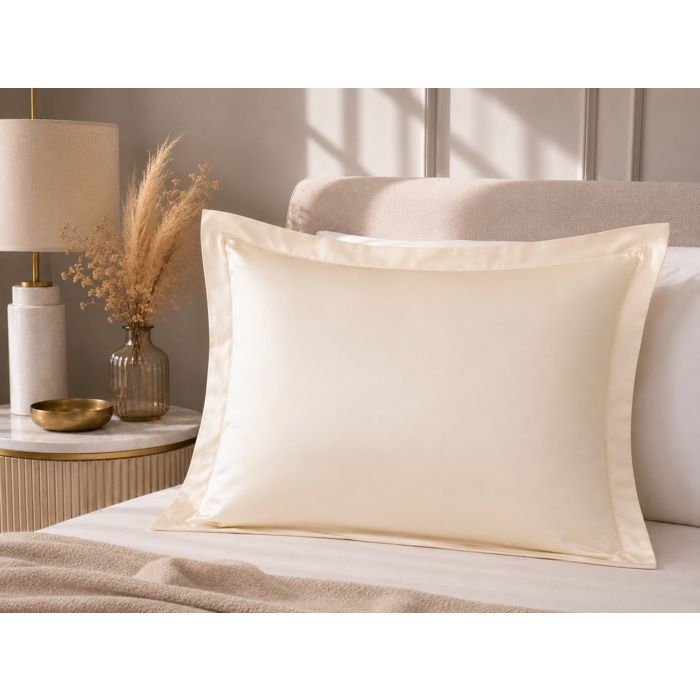 Taie dOreiller 50 x 70 cm Crème – Satin de Coton 120 Fils/cm² – Hôtellerie Haut de Gamme
