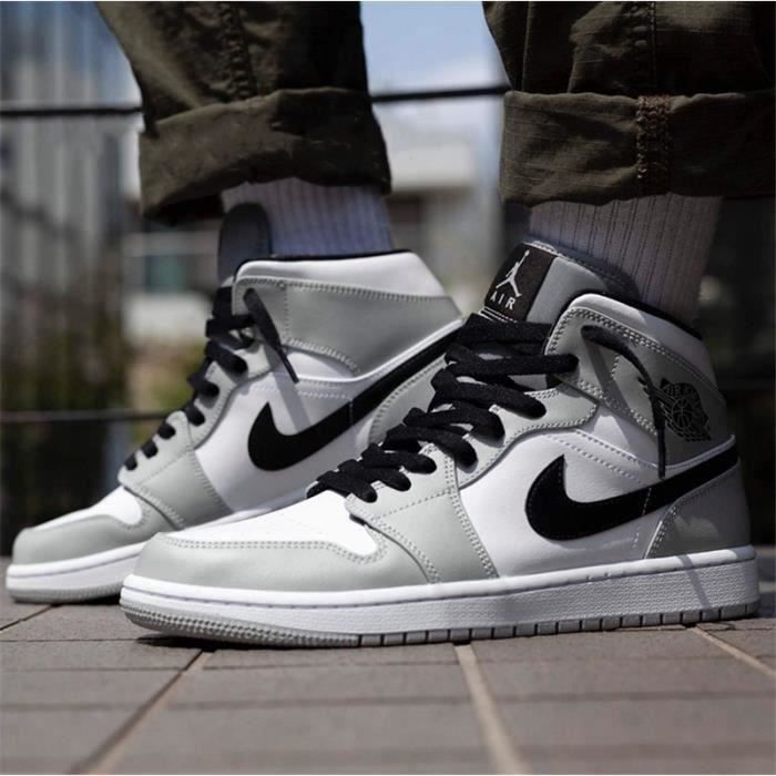 Air jordan grise shop homme