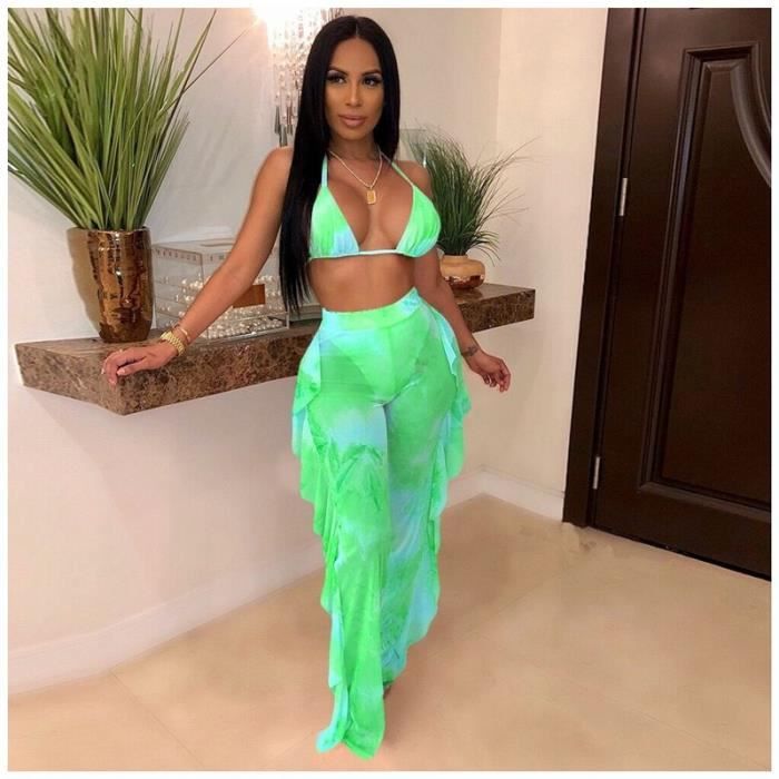Tenue de deals plage transparente
