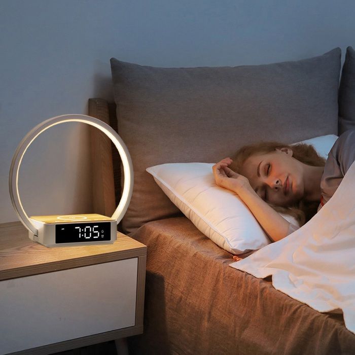 Lampe de chevet réveil lumière simulée lever du soleil blanc tactile 3 intensités horloge charge sans fil Qi 5W fonction rappel