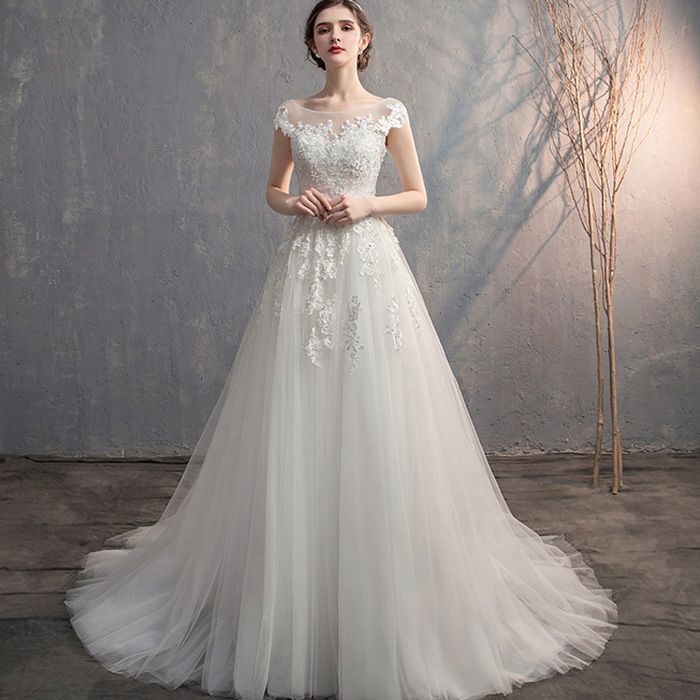 Robe mariée traîne, bustier, dentelle, petite taille, blanche