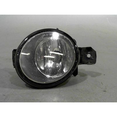 PIECES AUTO D'OCCASION - 8200002470 -   FEUX - PHARES  - FEUX - PHARE  ANTIBROUILLARD AVANT DROIT RENAULT CLIO II CAMPU - B1-363401