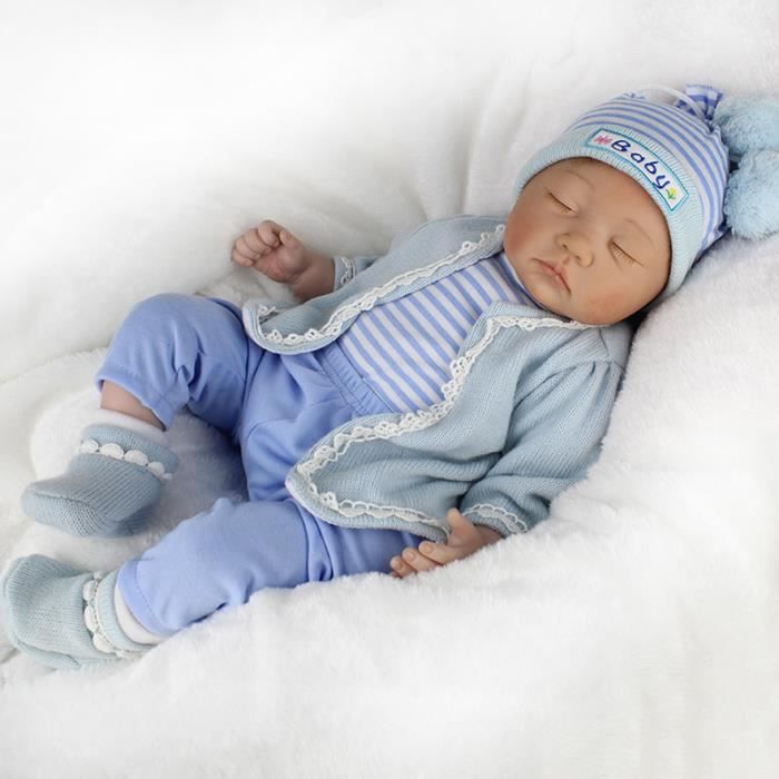 un bébé reborn