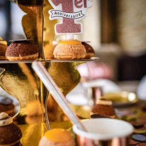 Lot De 2 Présentoirs à Gâteau 3 étages Blancs - Réutilisables Pour Fêtes, Cupcakes, Muffins - 8