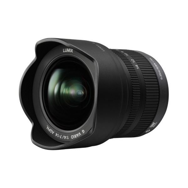 Panasonic Lumix 7-14mm F4.0  Objectif Zoom Ultra Grand Angle H-F007014E (Ouverture F4.0 équiv. 35mm: 14-28mm) Noir - Micro 4/3