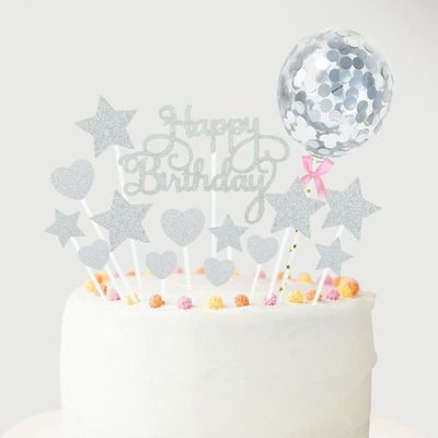 Joyeux Anniversaire à Vous Arrière-plan Avec Chapeau D'anniversaire De  Confettis Ballons Et Gâteau D