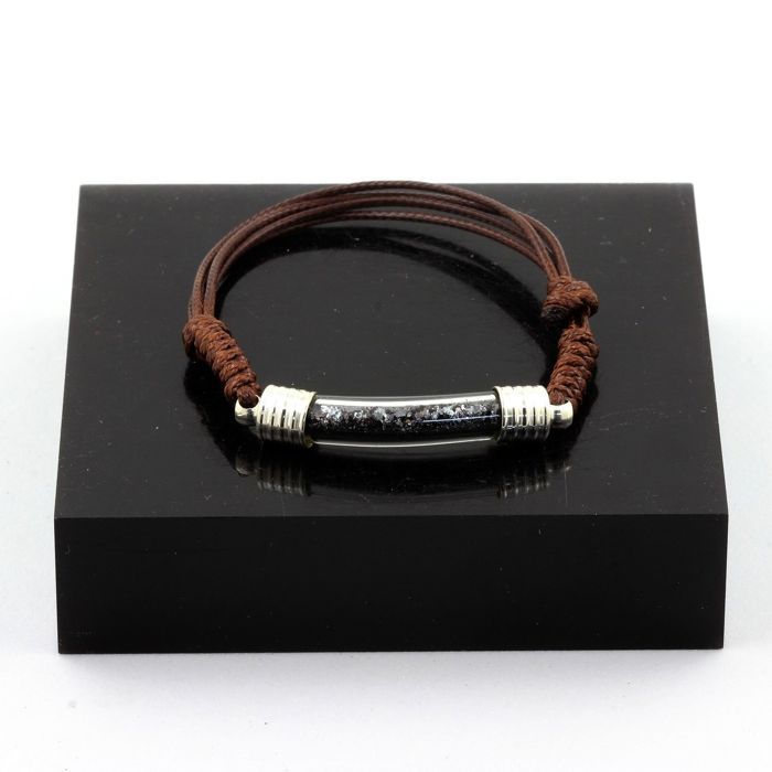 Pierres et Minéraux. Bracelet Hématite brut Allevard Isère France. Couleur marron.
