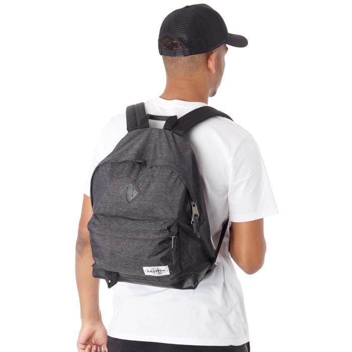 Eastpak hot sale wyoming noir