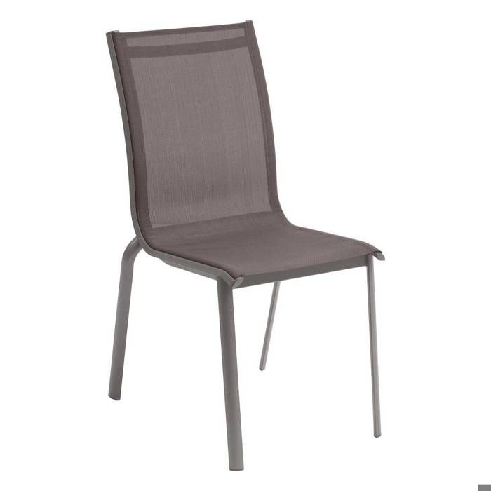 Chaise de jardin empilable Axant wengé & praline en aluminium traité époxy - Hespéride Chaise de jardin empilable Axant wengé & praline en aluminium traité époxy - Hespéride
