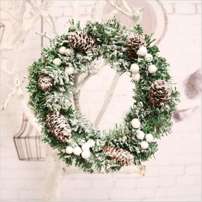 Couronne Dautomne Guirlande De Noel Artificielles Sapin De Noel Suspendu Bureau Noel En Rotin Decoration Noel Avec Pin Fruits Rouges Ideal Decoration Noel Pour Magasin Ameublement Et Decoration Pointes De Sapin