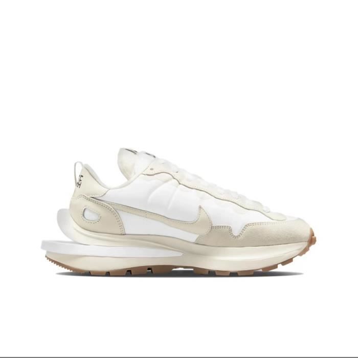 nike x sacai vaporwaffle women's
