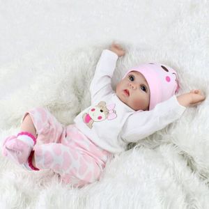 Poupée Reborn 45cm - Fille Brune Aux Yeux Verts - Nouveau-né Réaliste