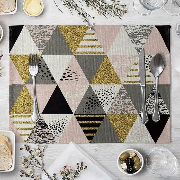 Set De Table Exterieur 4 Pieces Deco De Table Anniversaire Coton Lin Triangle 45x30cm Noir Gris Rose 310 Cdiscount Maison