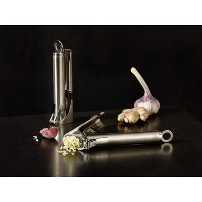 Presse-Ail RÖSLE Professionnel - Inox 18/10 Avec Tamis Dépliable Et Œillet